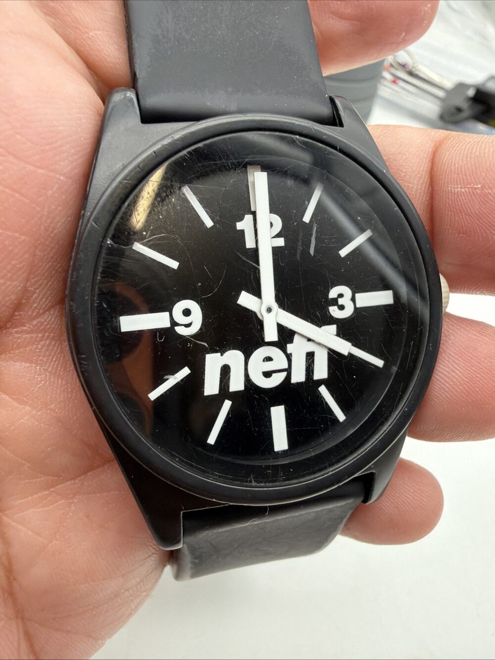 Neff Daily Men's Watch 42mm Black Silicone Easy Reader WR 50M New Battery 9"